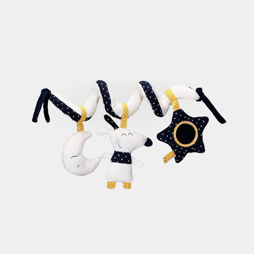 veiklos aktyvumo spirale kudikiams. Spalvos: juoda, balta, geltona. Pagamintas iš velveto ir poplino. Pakabinti žaisliukai: pelytė, mėnulis ir žvaigždutė.